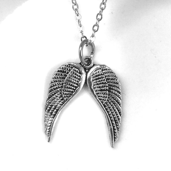 Small Angel Wings Charm Pendant Necklace - Picture 1 of 1